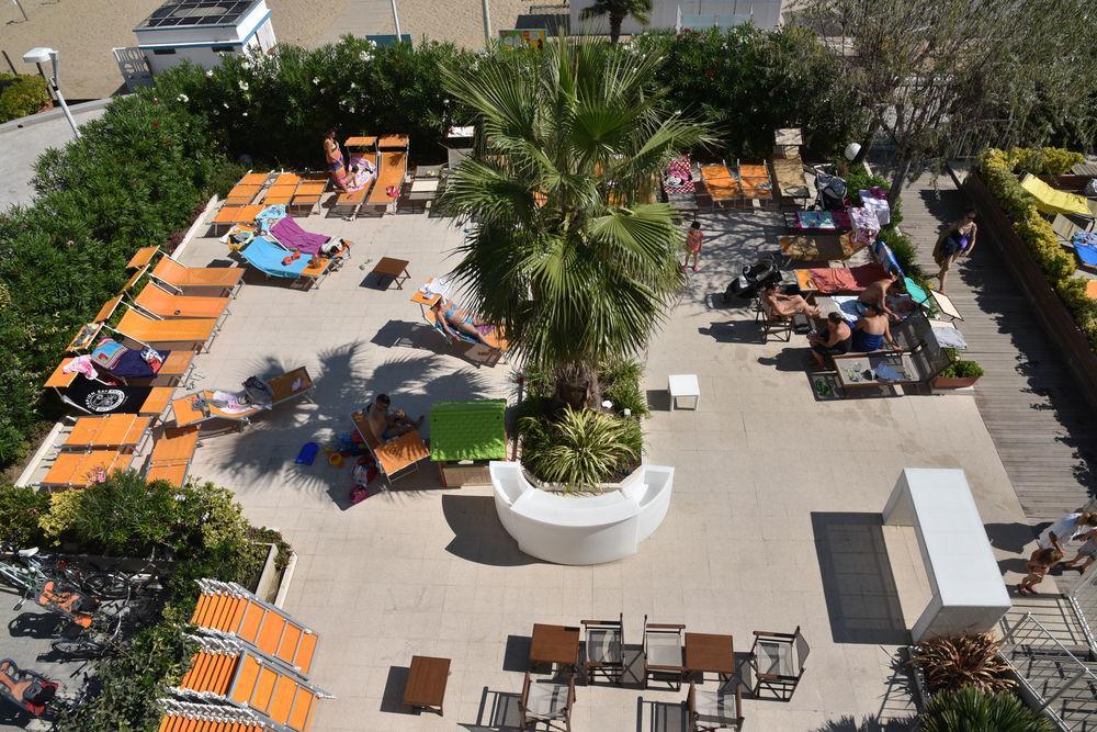 Hotel Fedora Riccione Buitenkant foto